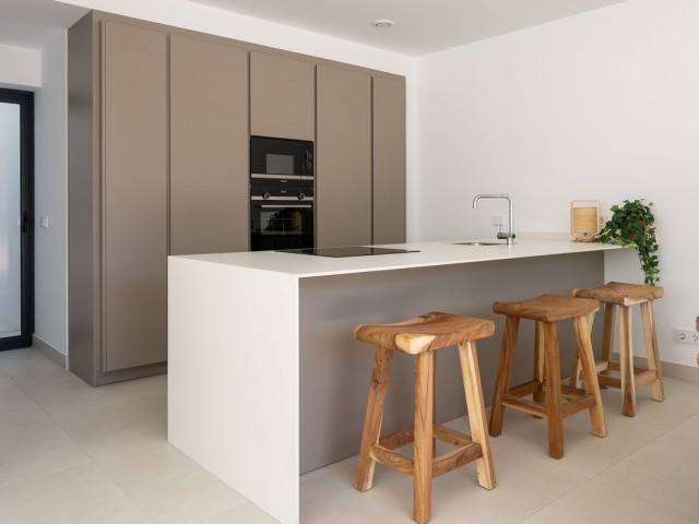 Villa con 4 Dormitorios  en Benalmadena Pueblo