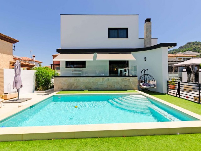 6 Schlafzimmer Villa in Alhaurín de la Torre