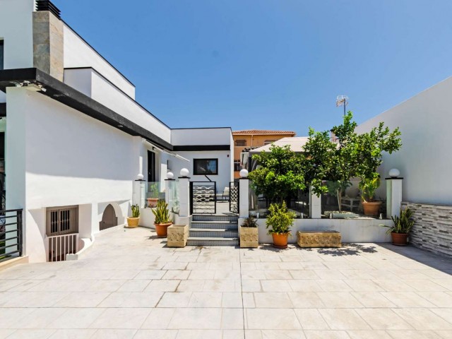 6 Schlafzimmer Villa in Alhaurín de la Torre