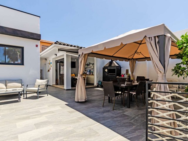6 Schlafzimmer Villa in Alhaurín de la Torre