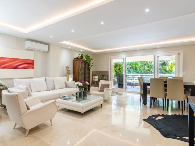 2 Bedrooms Apartment in Marbella