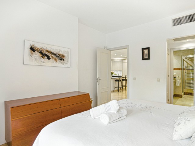 Appartement avec 3 Chambres  à Estepona