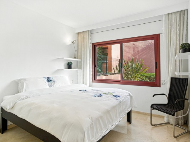 Appartement avec 3 Chambres  à Estepona
