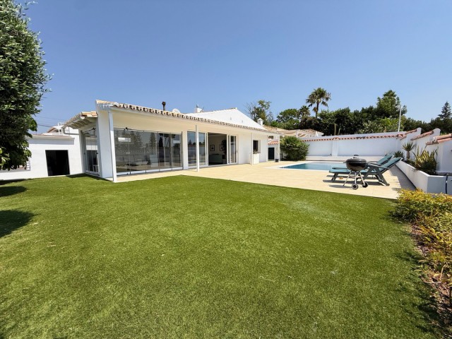 3 Schlafzimmer Villa in San Pedro de Alcántara