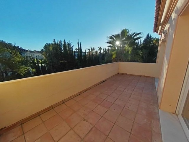 3 Schlafzimmer Reihenhaus in Nueva Andalucía