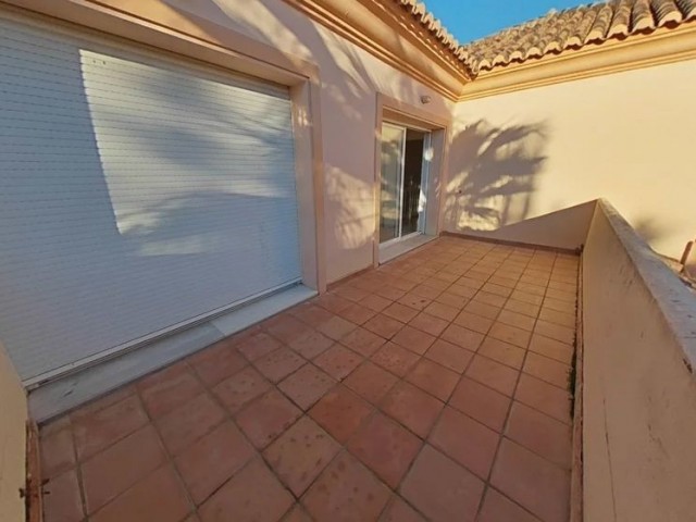 3 Schlafzimmer Reihenhaus in Nueva Andalucía
