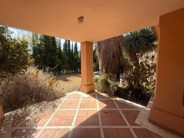 5 Makuuhuoneen Rivitalo Nueva Andalucía