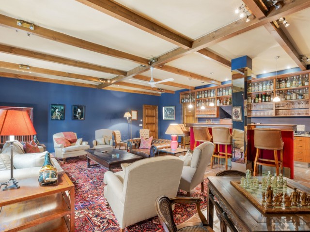 Villa con 9 Dormitorios  en Ojén