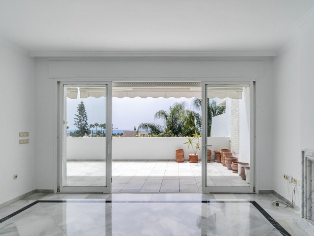 2 Schlafzimmer Apartment in Bahía de Marbella