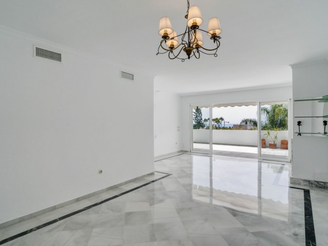 2 Schlafzimmer Apartment in Bahía de Marbella