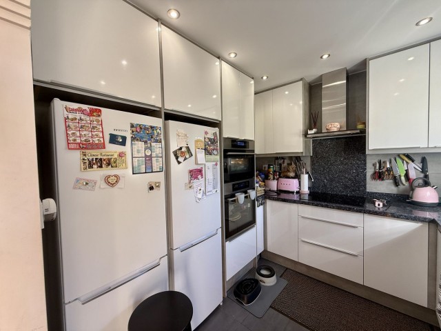 Kattohuoneisto Calahonda