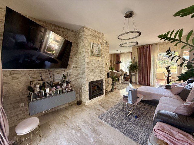 Kattohuoneisto Calahonda