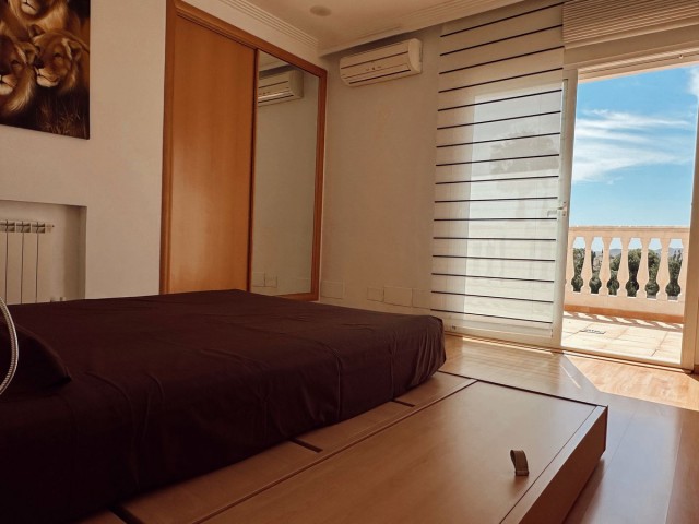 5 Bedrooms Villa in Mijas Golf