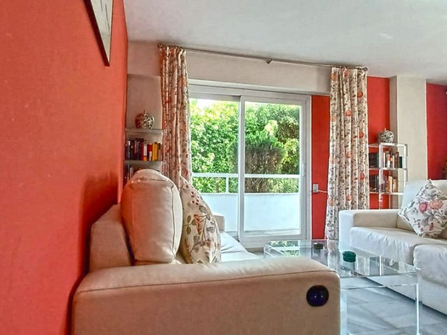 2 Bedrooms Apartment in Marbella