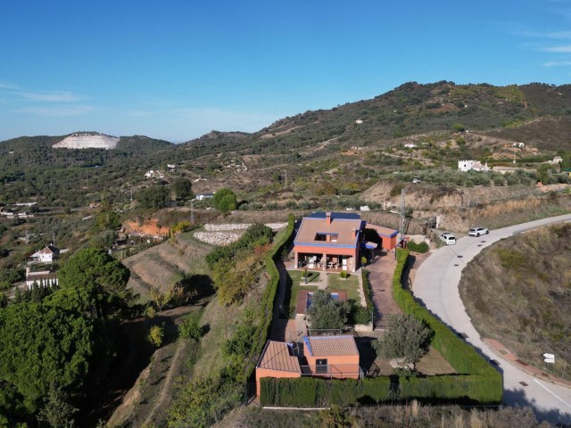 4 Schlafzimmer Villa in Ojén