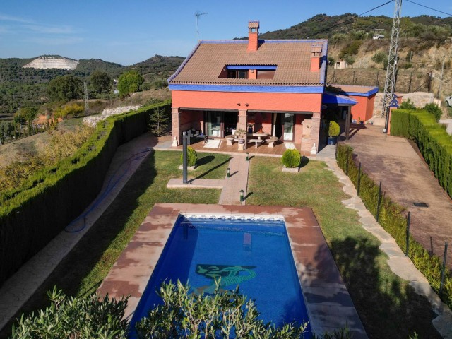 4 Schlafzimmer Villa in Ojén