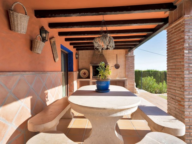 4 Schlafzimmer Villa in Ojén