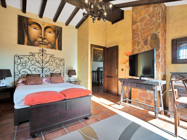 4 Schlafzimmer Villa in Ojén