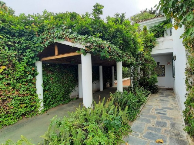 5 Sovrums Villa i Marbella