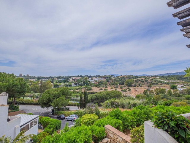 5 Bedrooms Apartment in Marbella