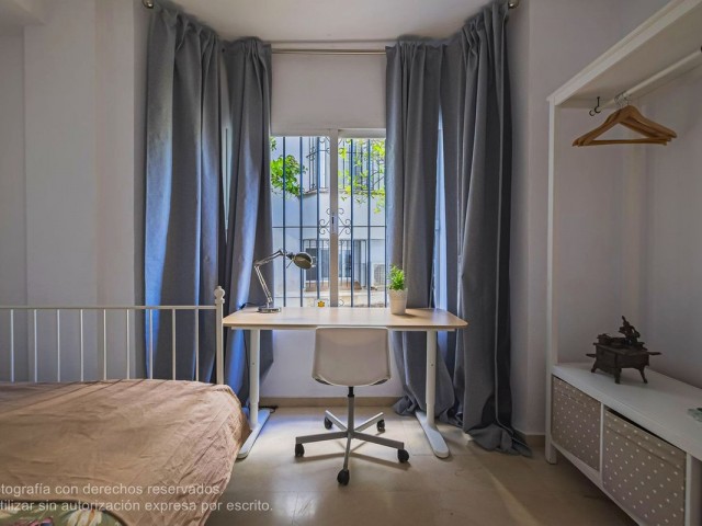 5 Bedrooms Apartment in Marbella