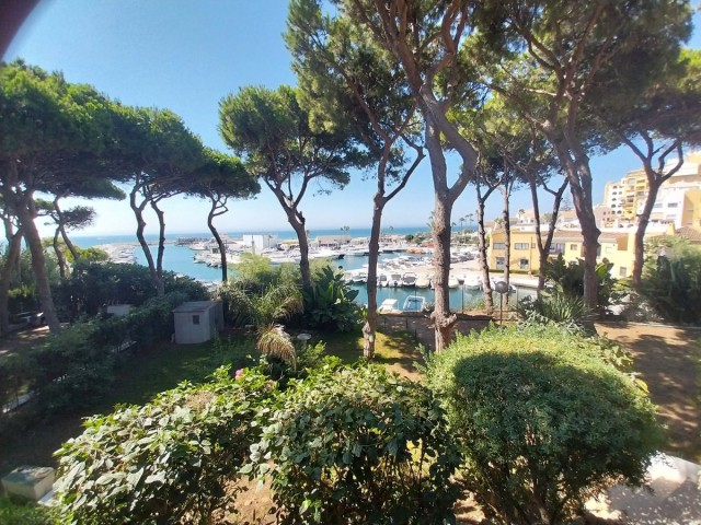 4 Soveroms Villa i Puerto de Cabopino