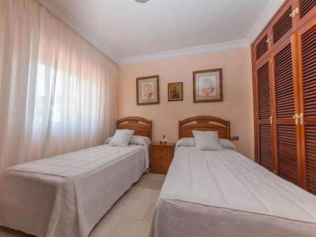 4 Soveroms Villa i Puerto de Cabopino