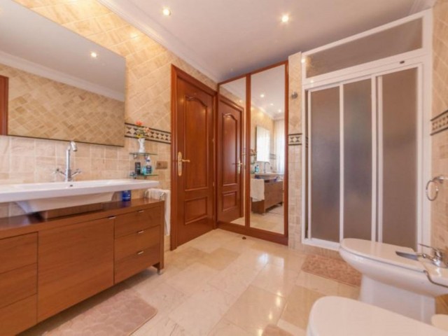 4 Soveroms Villa i Puerto de Cabopino