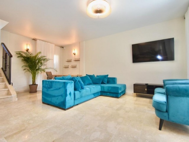 4 Schlafzimmer Villa in Nueva Andalucía