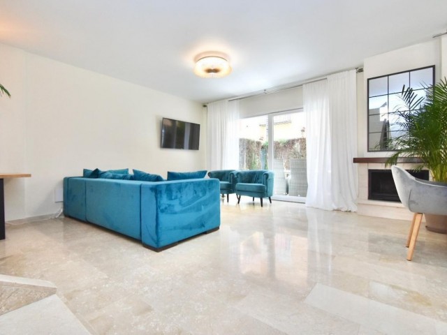 4 Schlafzimmer Villa in Nueva Andalucía