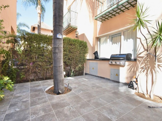 4 Schlafzimmer Villa in Nueva Andalucía