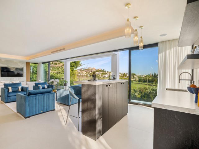 6 Schlafzimmer Villa in Nueva Andalucía
