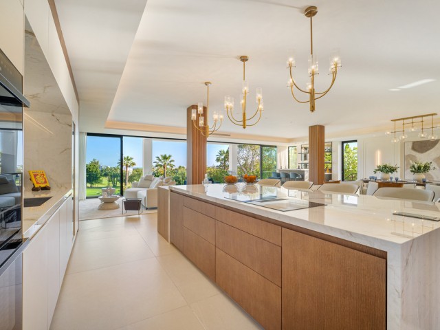 6 Schlafzimmer Villa in Nueva Andalucía
