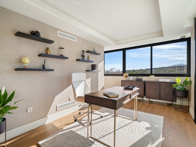 6 Schlafzimmer Villa in Nueva Andalucía