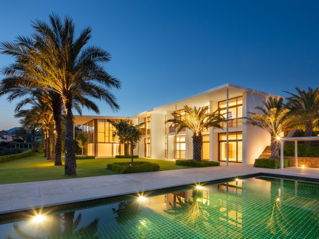 Villa avec 6 Chambres  à Casares