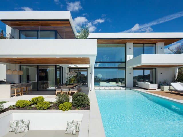 6 Makuuhuoneen Huvila Benahavís