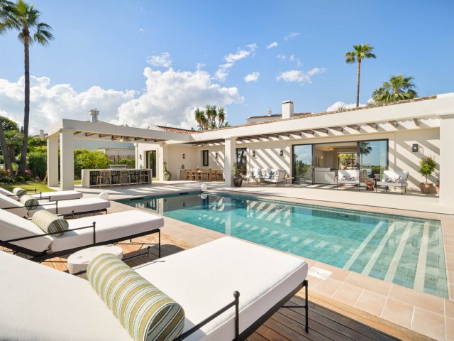 4 Schlafzimmer Villa in Nueva Andalucía