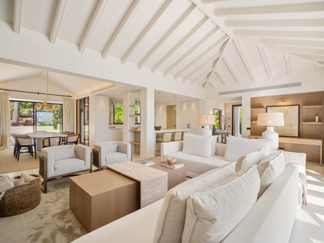 4 Schlafzimmer Villa in Nueva Andalucía