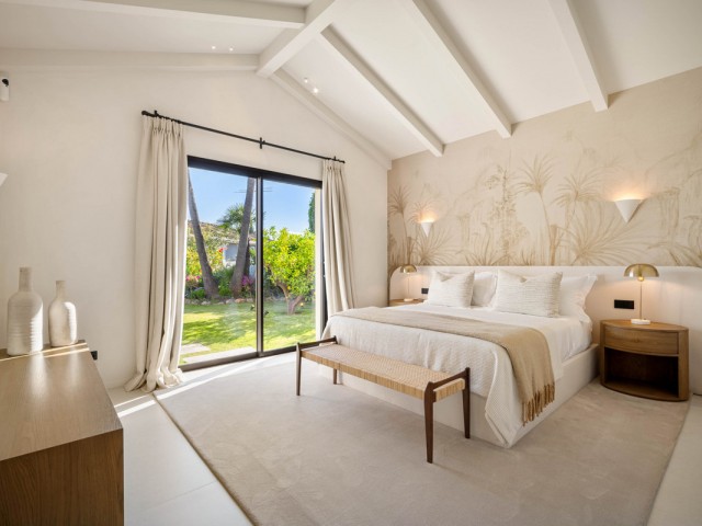 4 Schlafzimmer Villa in Nueva Andalucía
