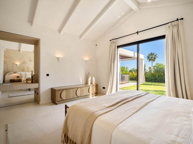 4 Schlafzimmer Villa in Nueva Andalucía
