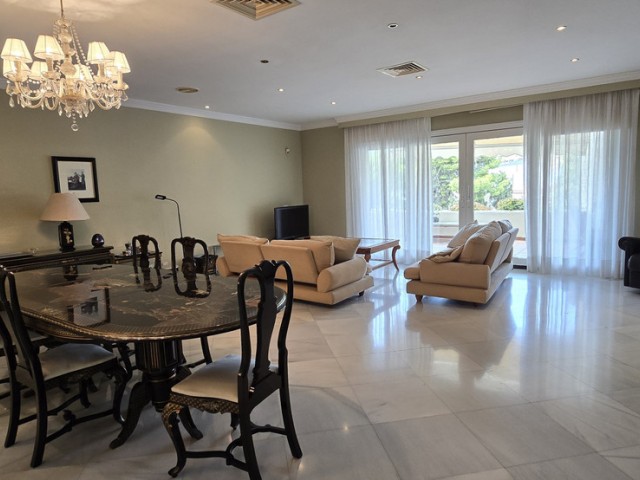 4 Slaapkamer Appartement in Torremolinos Centro