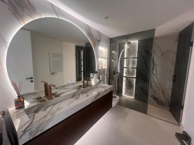 3 Schlafzimmer Apartment in Bahía de Marbella