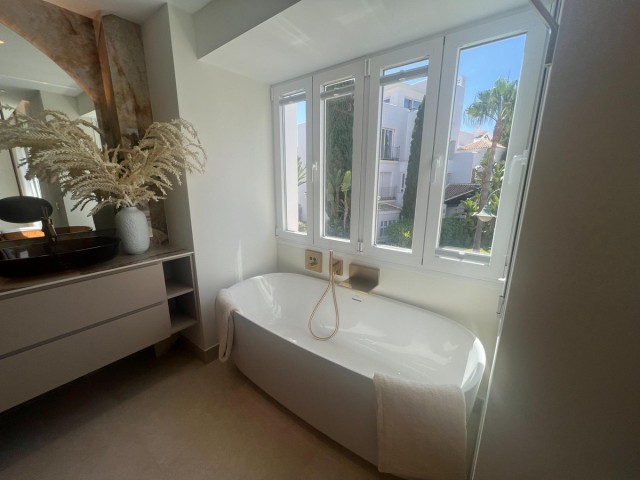 3 Schlafzimmer Apartment in Bahía de Marbella