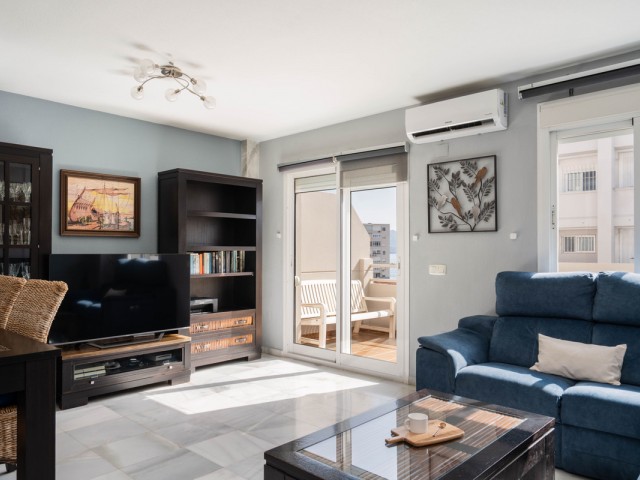 Apartamento con 3 Dormitorios  en Málaga