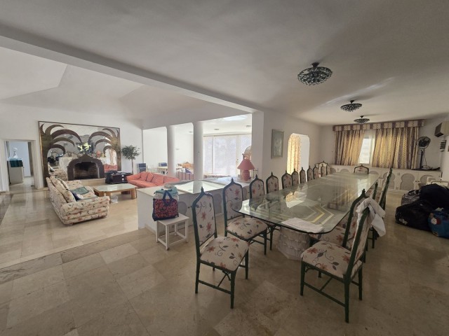 6 Sovrums Villa i Marbella