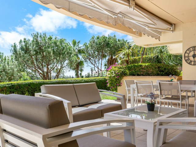 3 Bedrooms Apartment in Elviria