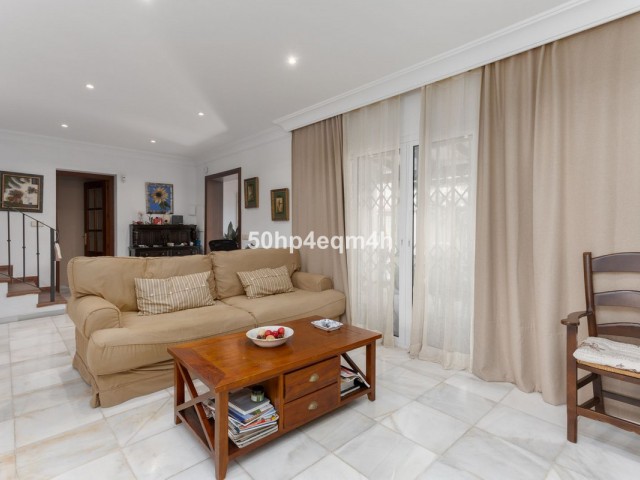 4 Bedrooms Villa in San Pedro de Alcántara