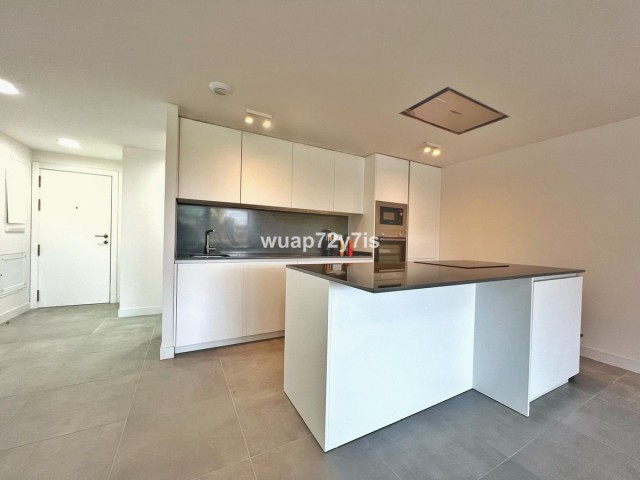 3 Bedrooms Apartment in Selwo