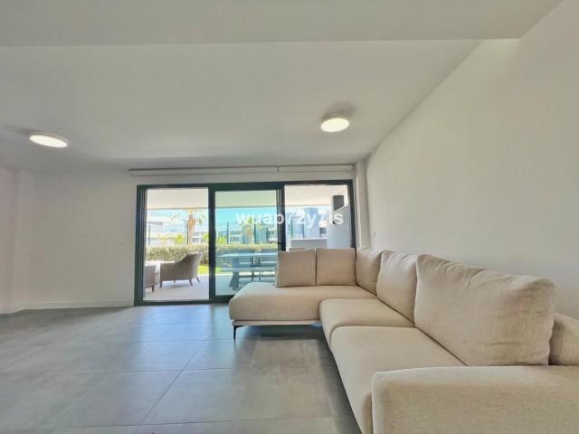 3 Bedrooms Apartment in Selwo