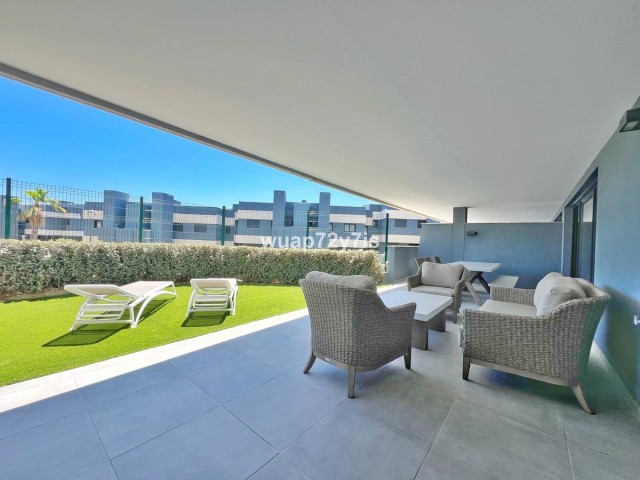 3 Bedrooms Apartment in Selwo